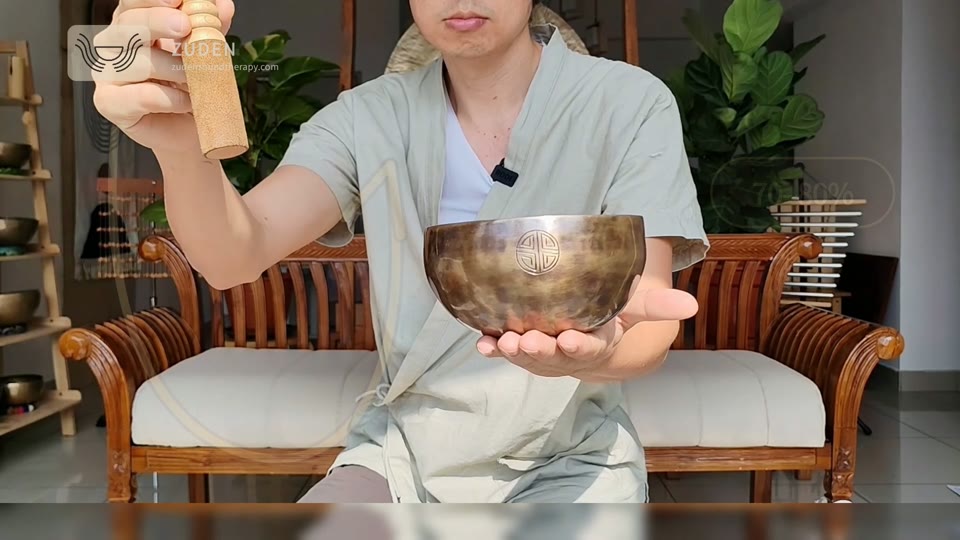 ZUDEN 课程中的托钵、握槌与基础敲击近景示范